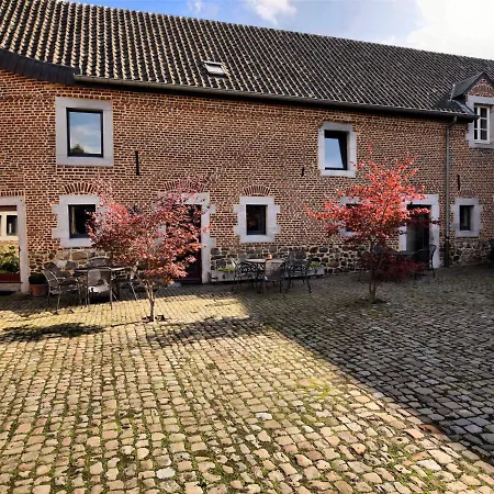 Nice Apartments In A Monumental Square Farm بيت للعطل Richelle