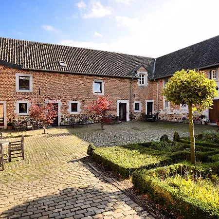بيت للعطل Nice Apartments In A Monumental Square Farm *